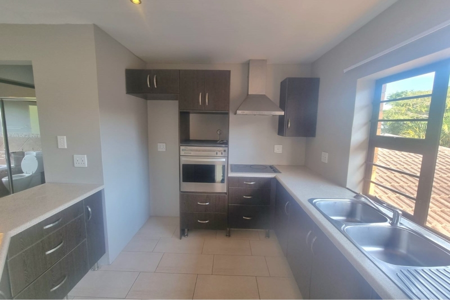 To Let 3 Bedroom Property for Rent in Beacon Bay Eastern Cape